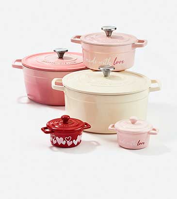 cooking pots